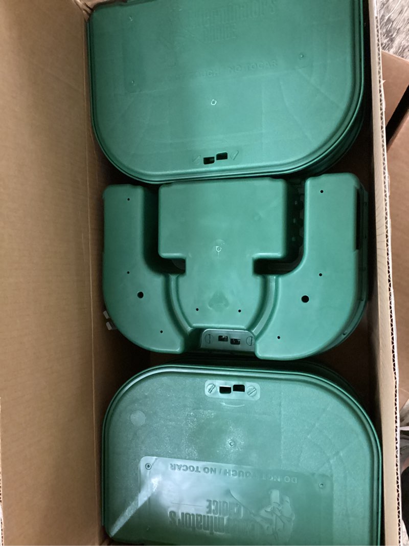 Condition photo showing New/Like New for exterminators choice - 6 pack rat bait station boxes with 1 key - heavy duty mouse trap poison holder - great for catching rats and mice - pest control - durable and discreet