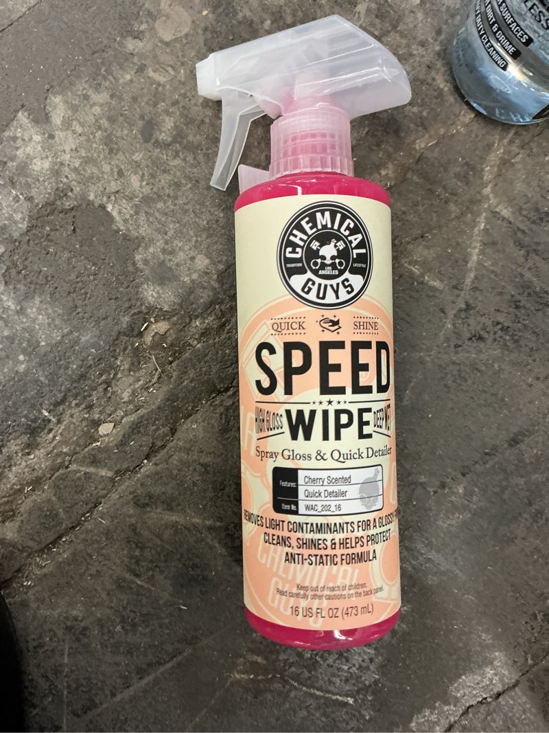 Condition photo showing Good Condition for chemical guys speed wipe quick detailer: liquid car cleaner & detailing supplies, unscented automotive cleaning kit