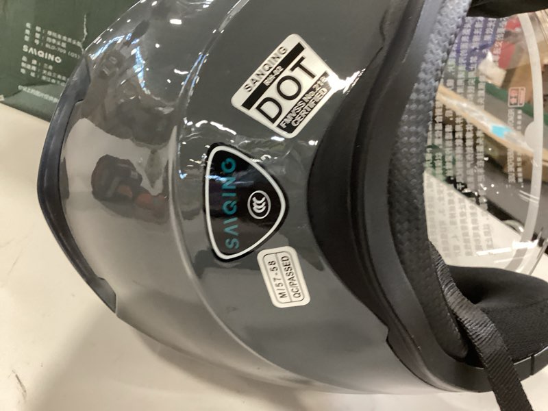 https://lotting-media.assets.bidfta.com/lotting_90b4c2d0-3abe-42ed-be43-170feb46325a