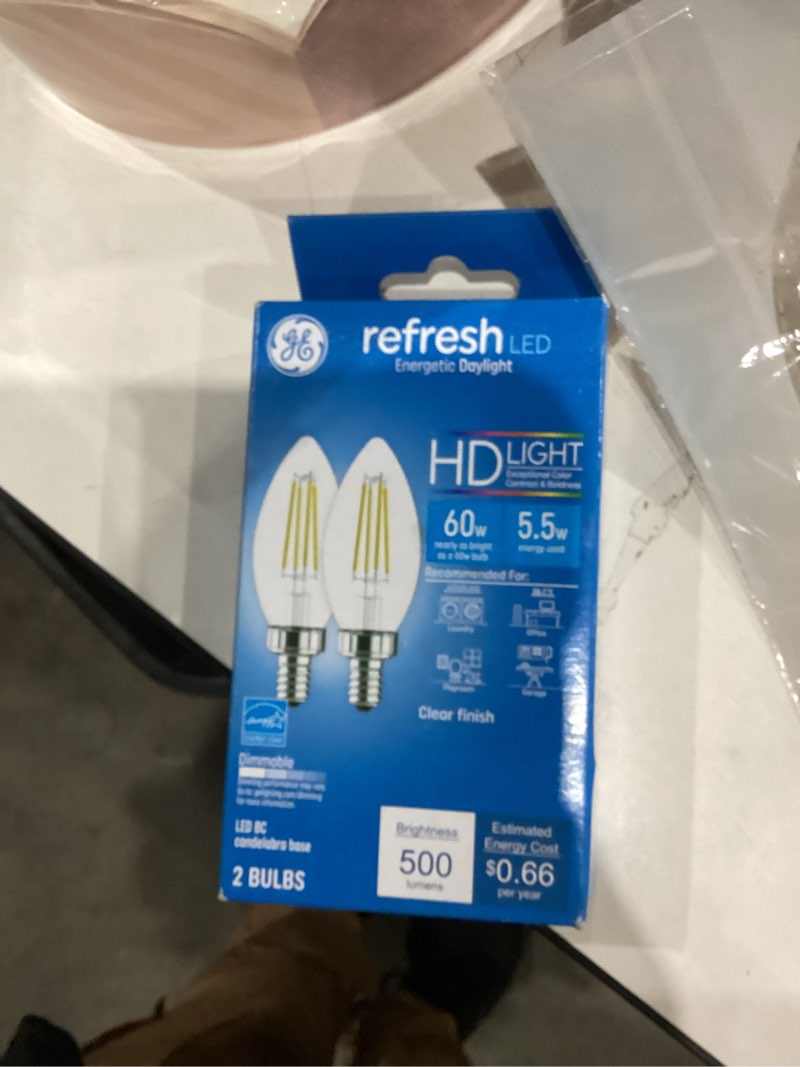 Condition photo showing New/Like New for ge 31508 Clear Finish Daylight HD 60w Dimmable Pack 2