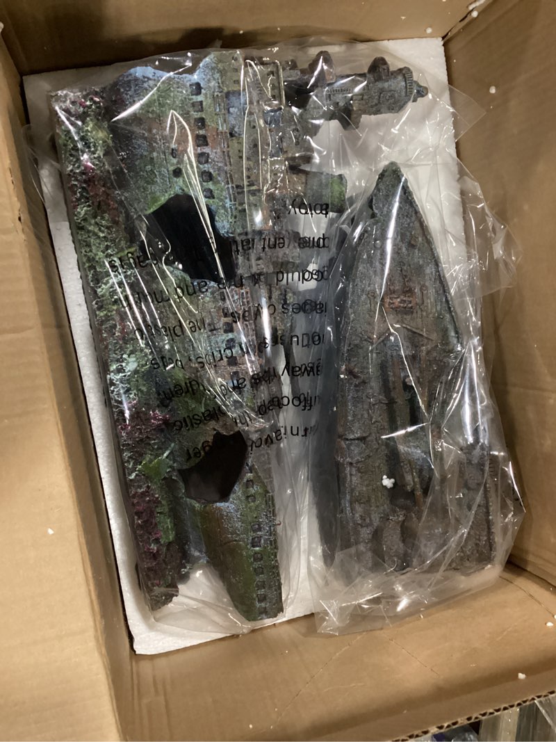 Condition photo showing New/Like New for Underwater Treasures Battleship Ruins