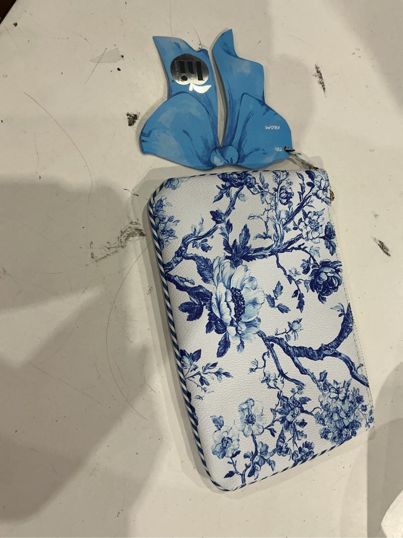 Condition photo showing Good Condition for hi peach layne, mother's day gift, blue toile large zipper pouch