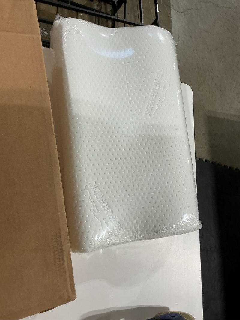 Condition photo showing New/Like New for tempur-pedic tempur-ergo neck pillow, medium profile, white medium profile 1