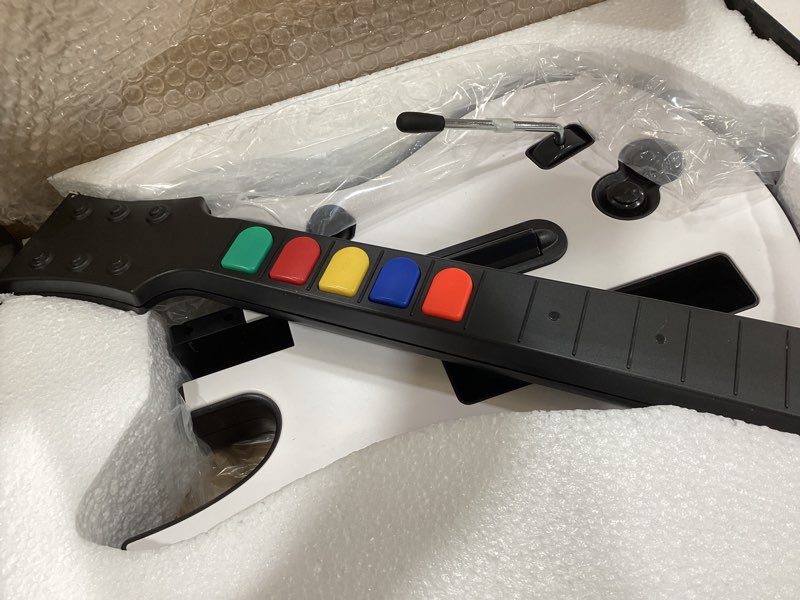 Condition photo showing Good Condition for doyo guitar hero wii for wii guitar games - white white for 5 keys guitar