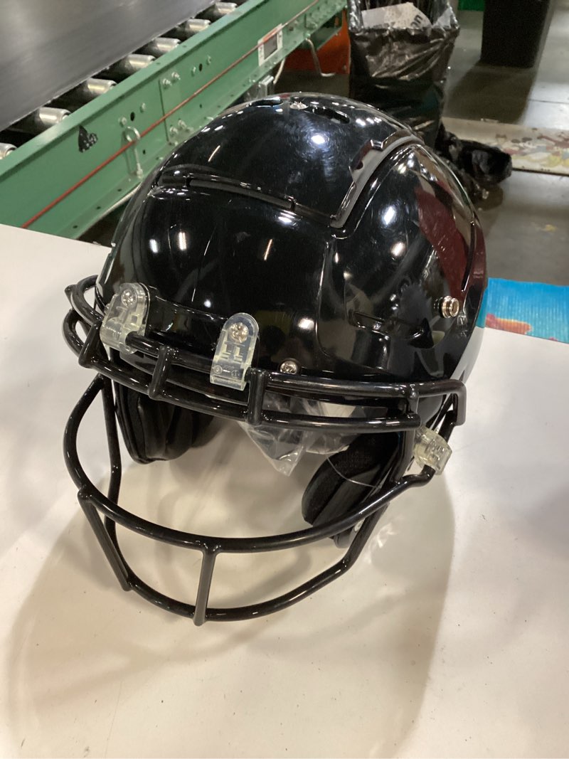 Condition photo showing New/Like New for schutt f7 2.0 adult football helmet - 2026