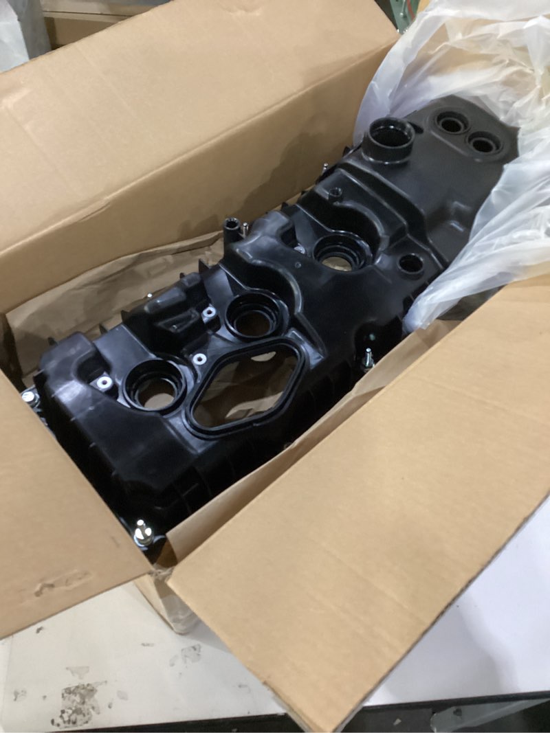 Condition photo showing As Is for Engine valve cover for ford bl3z-6582