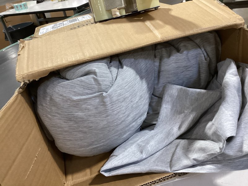 Condition photo showing Good Condition for Bedsure Oversized King Comforter Set - Grey Soft Bedding for All Seasons, Cationic Dyed Bed Set, 3 Pieces, 1 Oversized King Size Comforter (120"x98") and 2 Pillow Shams (20"x36"+2") Oversized King 01 - Grey