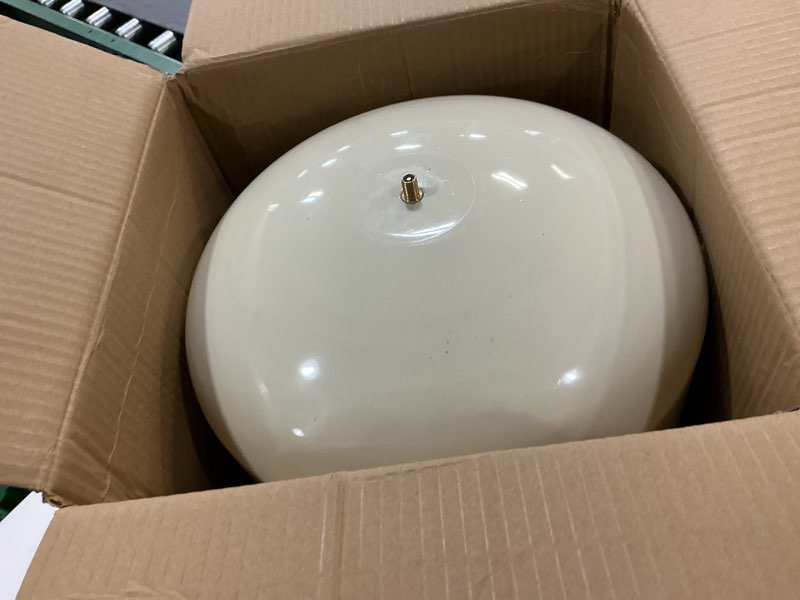 Condition photo showing Good Condition for EASTMAN 4.5-Gallon Thermal Expansion Tank