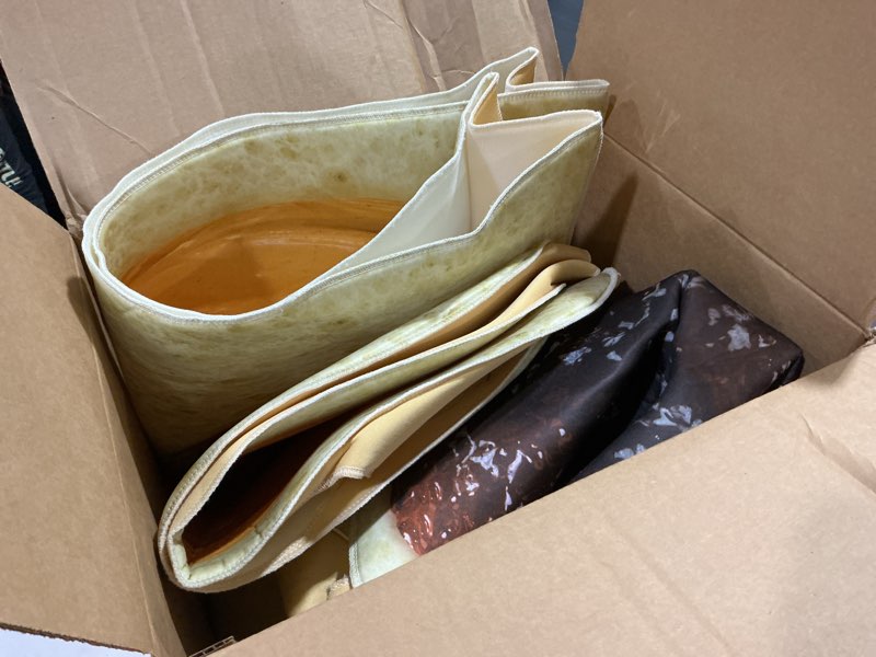 Condition photo showing Good Condition for Fun World Peanut Butter and Jelly Couple Costume One Size