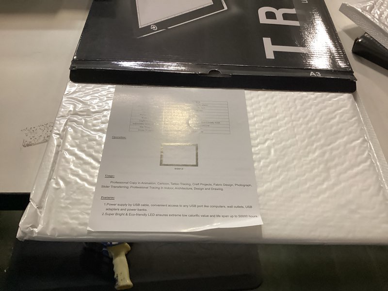 https://lotting-media.assets.bidfta.com/lotting_9112a351-2af9-4670-8b7d-2d1ab95ec045