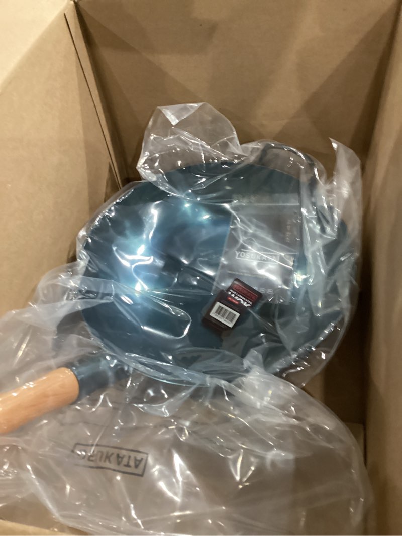 Condition photo showing New/Like New for YOSUKATA 14” Round Bottom Carbon Steel Wok Pan – Blue Pre-Seasoned Pow Wok for Stir Fry, BBQ & Camping – Traditional Japanese & Chinese Cookware – Compatible with Gas Stoves & Open Fire Only 14" Blue