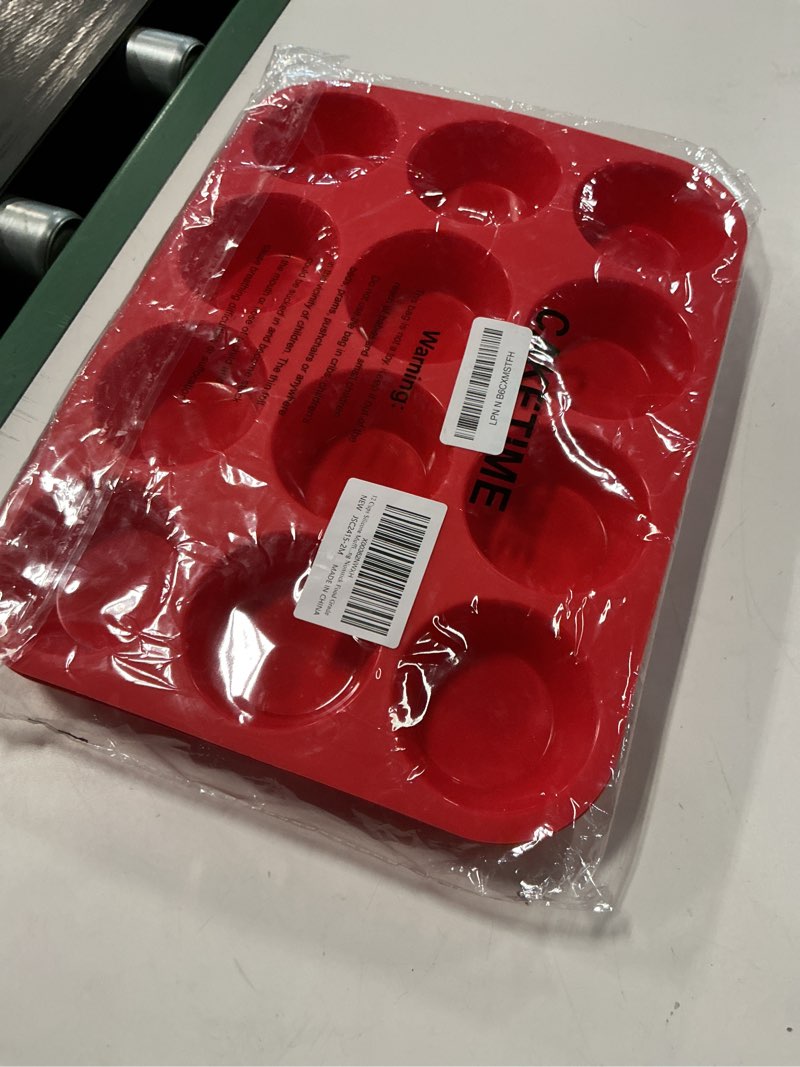 Condition photo showing Good Condition for CAKETIME 12 Cups Silicone Muffin Pans for Baking - Regular Size Cupcake Pan Muffin Tin for Baking Nonstick Food Grade Silicone Molds 2pcs:12-Cup Regular