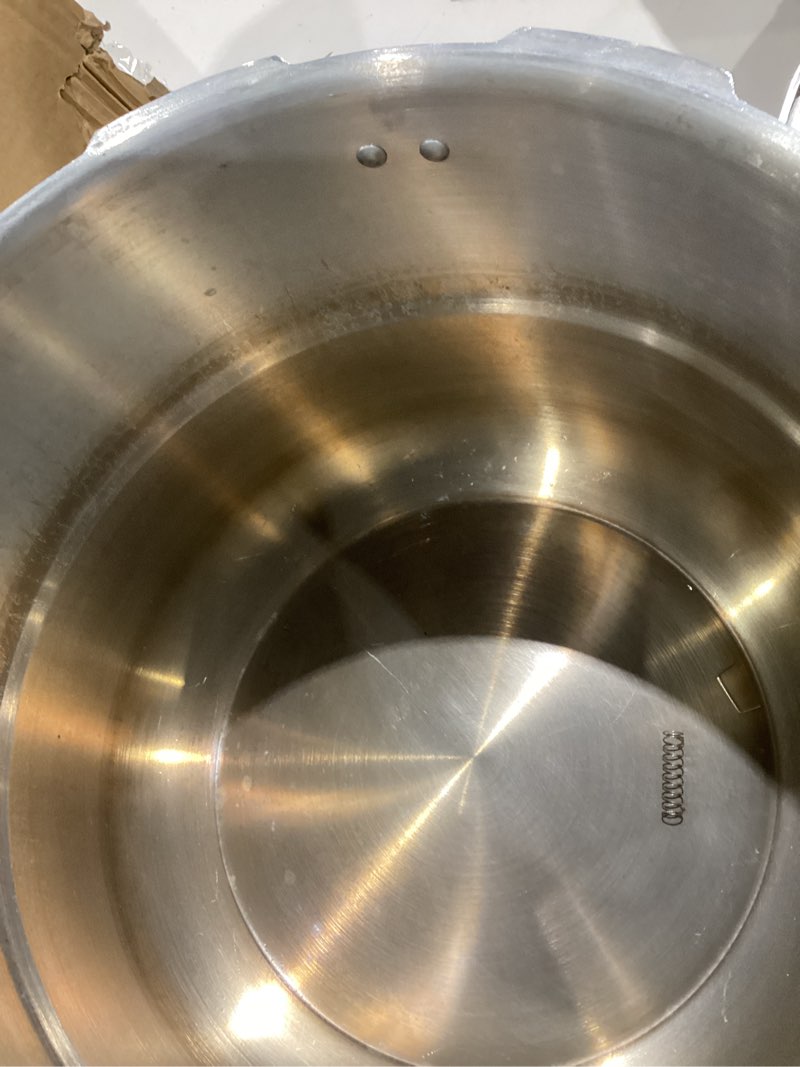 Condition photo showing As Is for wantjoin 16qt aluminum pressure cooker w/release valve & multiple protective devices,pressure canner compatible with gas & induction cooker,canner rack included 16 quarts