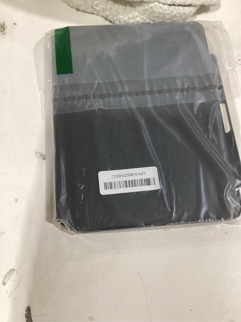 Condition photo showing Good Condition for Magic Keyboard Case Compatible with iPad Air 11-inch M3/M2(2025/2024), Pro 11-inch (4th/3rd/2nd/1st) Gen, 10.9-inch Air 5th/4th Gen with Pencil Holder, Four-Corner Protective Cover, Black[NOT FOR M4] Black Four-Corner Protective Cover