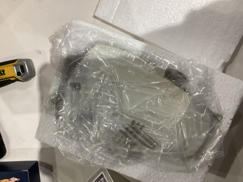 Condition photo showing New/Like New for SeoatLink Skull Wall Planter, Hanging Skull Vase Unique Face Flower Pot Head Planters, Resin Skeleto