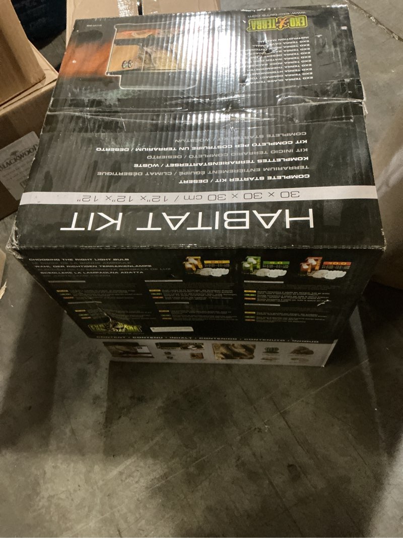 Condition photo showing New/Like New for Exo Terra Small 7.5-Gallon Desert Reptile Habitat Kit