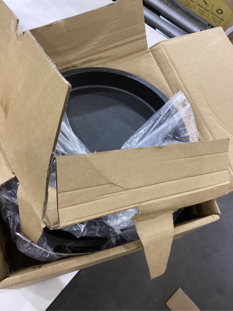 Cast iron dutch oven