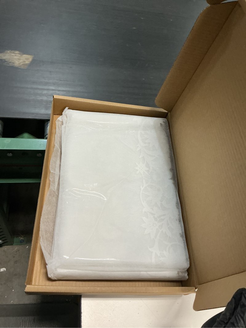 Condition photo showing New/Like New for clear plastic table cover protector rectangle pvc tablecloth vinyl waterproof wipeable boho tablecloths for home holiday party (green, 60"x120") green 60" x 120" (rectangular)