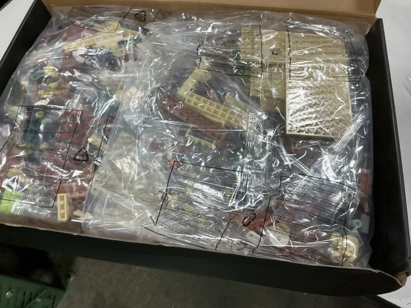 Condition photo showing New/Like New for city coffee house building set with light, 1173 pcs cafe shop building block toy with ordering counter baking room, house construction model gift for adults teens kids boys girls ages 6-12+