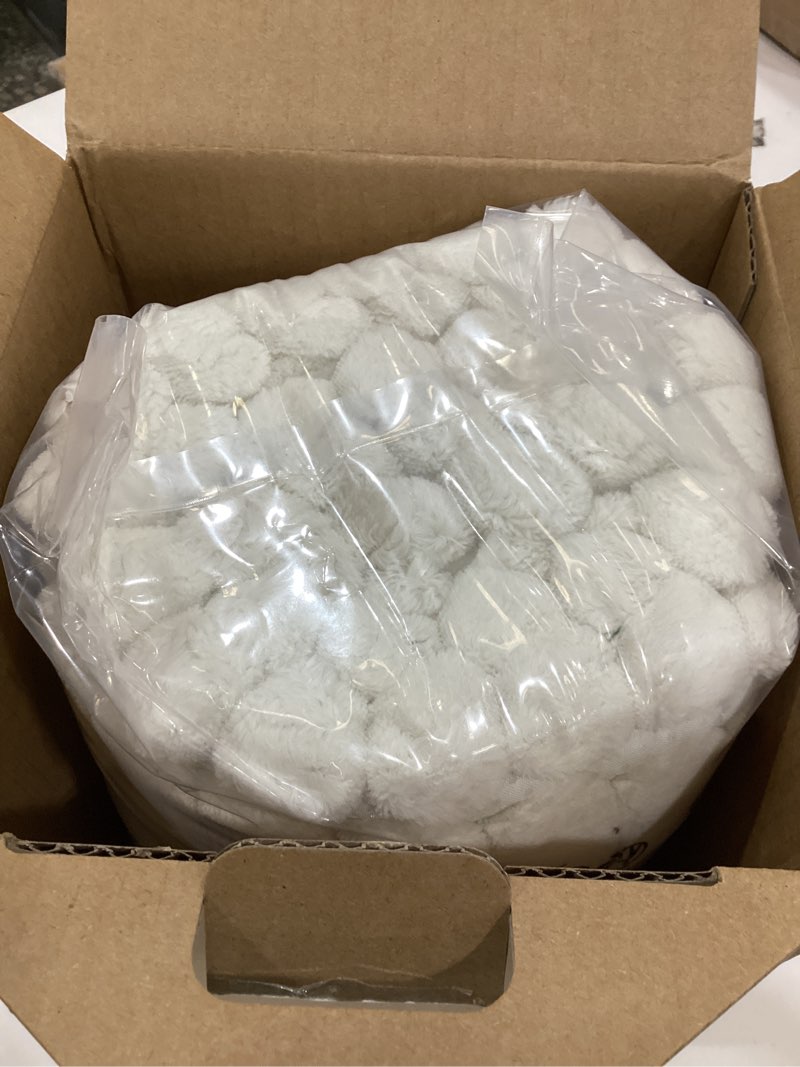 Condition photo showing Good Condition for mysky home couch covers for sofa, l shaped couch cover, couch cover for dogs, sofa covers for pets washable, non slip sofa slipcovers, leather sofa cover loveseat couch covers, cream, 27.6" x 59" 27.6" x 59" cream