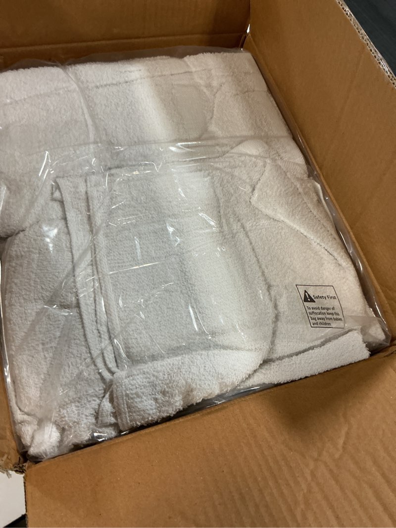 Condition photo showing Good Condition for gold textiles 24 pcs new white 20x40 cotton blend economy bath towels soft & quick dry salon hair towel-gym towel (2 dozen)