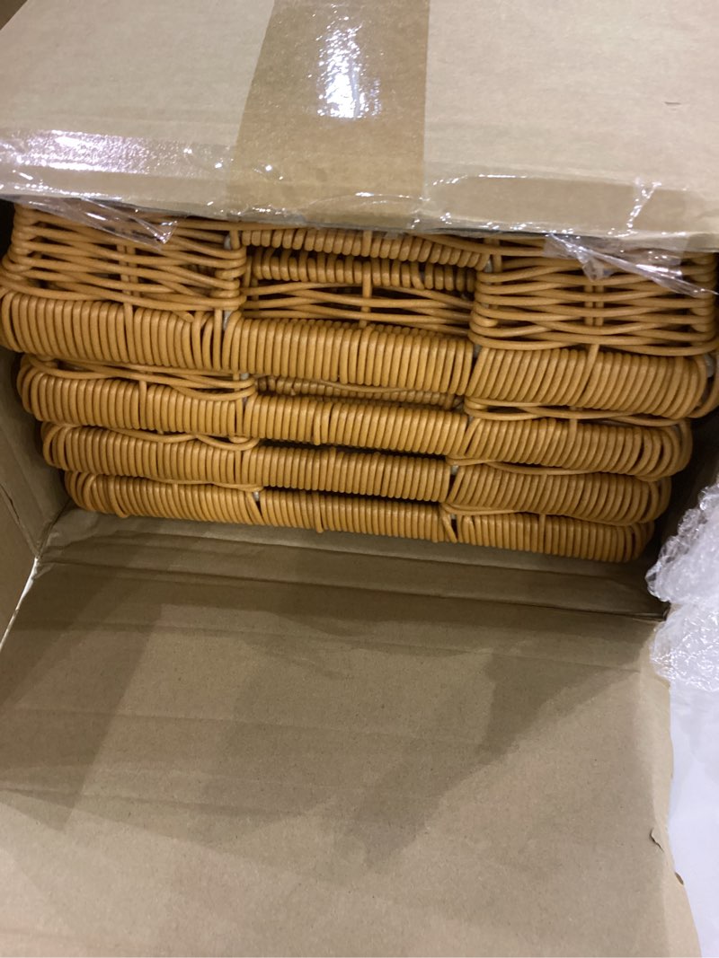 Condition photo showing Good Condition for Marsui 4 Pcs 9x13 Baking Pan Holder Wicker Serving Baskets Hot Dish Carrier Decorative Container Serving Trays for Aluminum Foil Pan Bakeware Casserole Dish Baking Tins