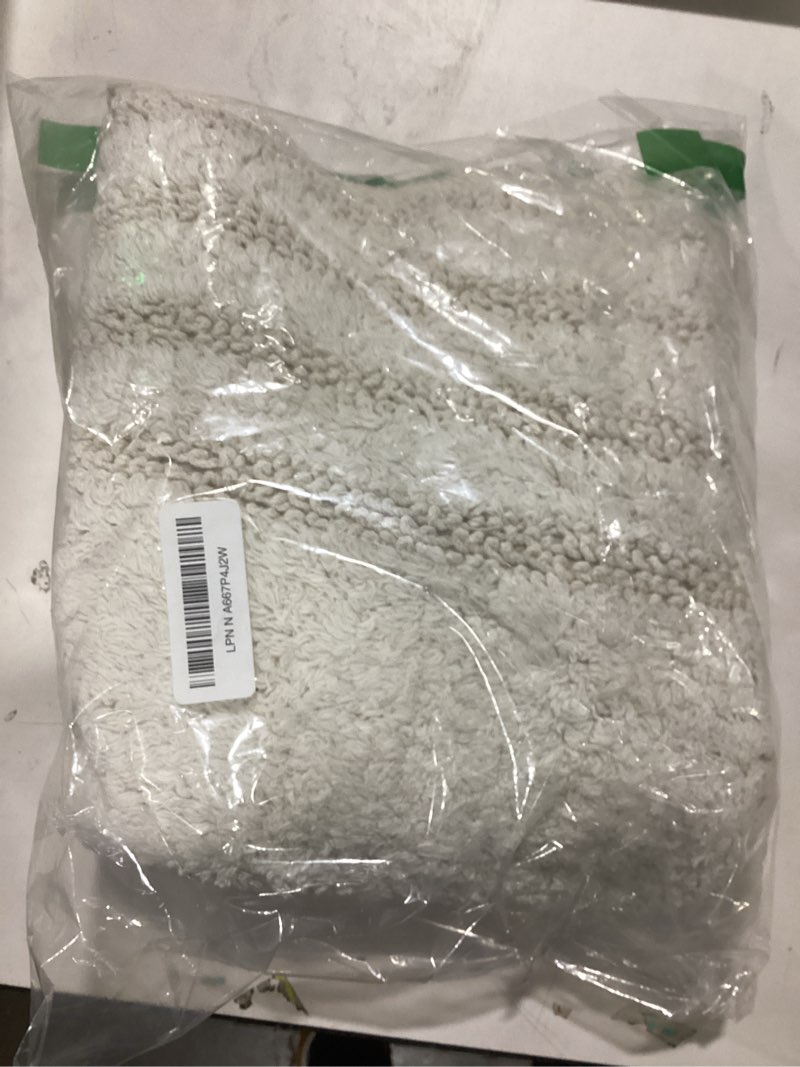 Condition photo showing Good Condition for DII Crochet Collection Reversible Bath Mat, Large Oval, 21x34, Off White