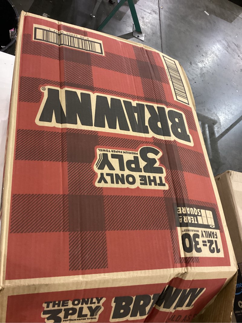 Condition photo showing New/Like New for Paper towels 