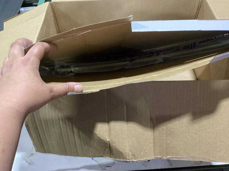 Condition photo showing Good Condition for oem quality premium all-season windshield wiper blades (26"+18" pair for front windshield)