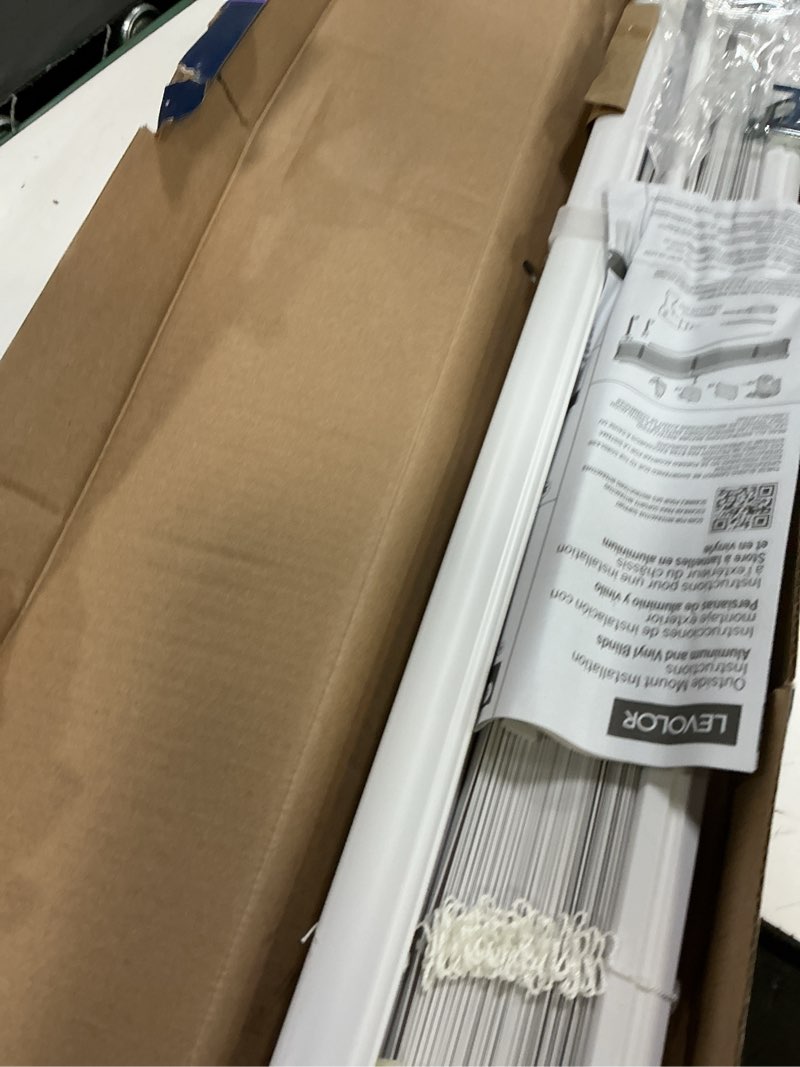 Condition photo showing Good Condition for levolor trim+go 1-in slat width 39-in x 72-in cordless white vinyl room darkening mini-blinds