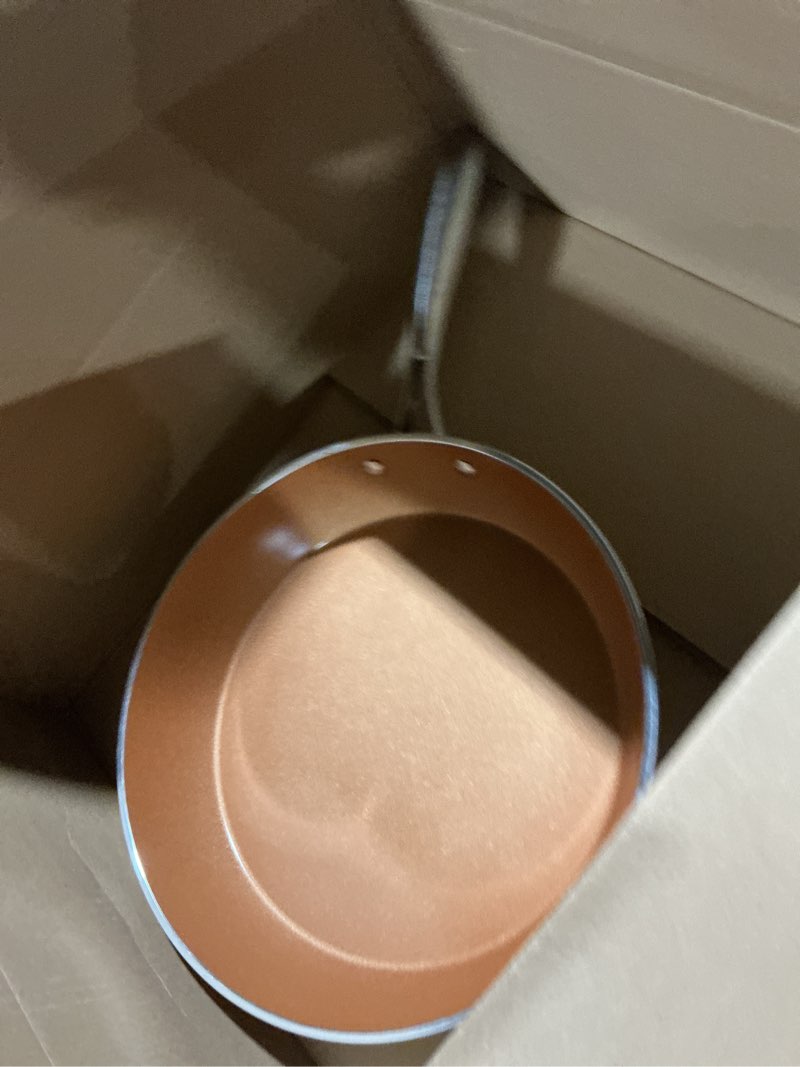 Condition photo showing Good Condition for gotham steel hammered copper 12 inch non stick frying pans with lid, frying pans nonstick with lid, non toxic ceramic pan for cooking, nonstick frying pan, induction pan, oven and dishwasher safe 12 inch frying pan with lid