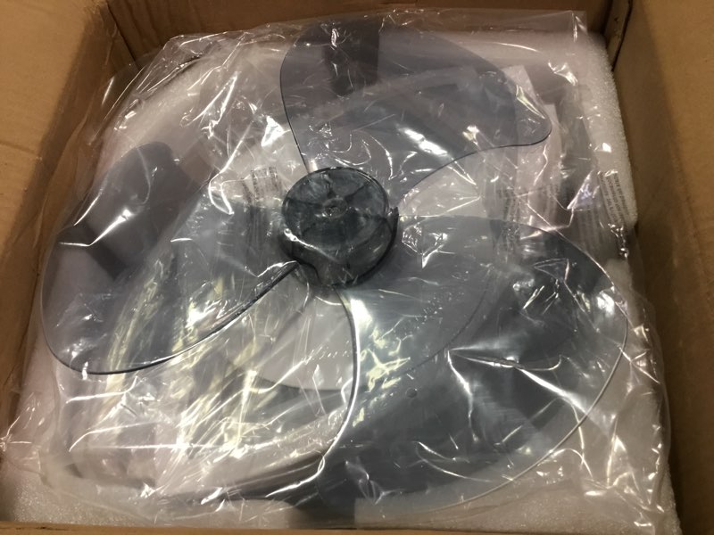 Condition photo showing Good Condition for LENIVER 30" Ceiling Fan with Lights Remote Control, Modern Low Profile Flush Mount Ceiling Fan with Lights? Dimmable Ceiling Fans 3 Color 6 Speed for Bedroom Living Dining Room Kitchen - White 30" White