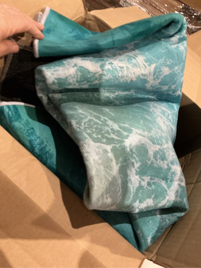 Condition photo showing Good Condition for sand rug for beach scene, sea waves rug for children's bedroom, living room rug -