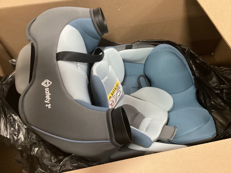 Condition photo showing Good Condition for safety 1st grow and go all-in-one slim convertible car seat, rear facing, 5-40 lbs, forward facing (30–65 lbs), high back booster seat 40-100 pounds, alaskan blue alaskan blue original