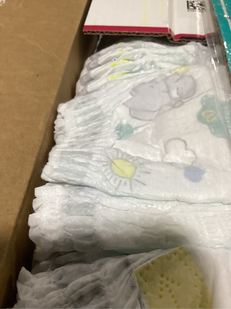 Condition photo showing Good Condition for pampers swaddler 360 disposable baby diapers - size 5 - 92ct