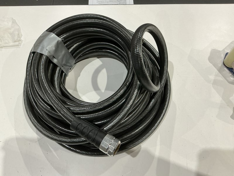 https://lotting-media.assets.bidfta.com/lotting_9177f0b3-082b-41f0-8f71-f8c6eb6d2f8d