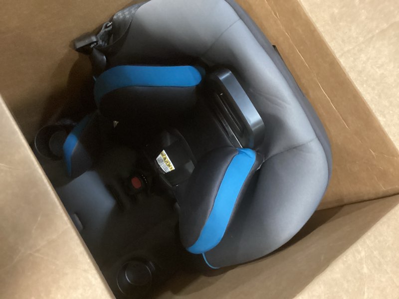 Condition photo showing Good Condition for safety 1st crosstown slim all-in-one convertible car seat, deep sea