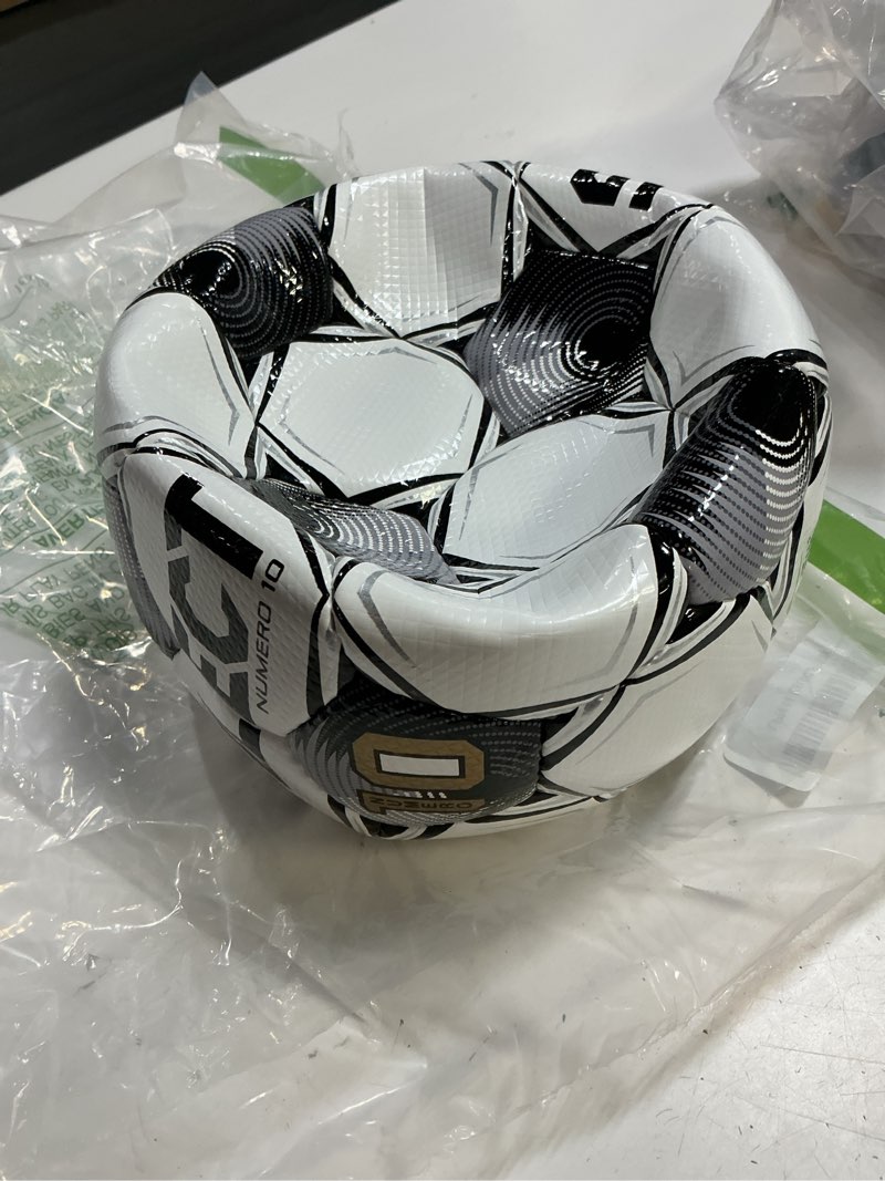 Condition photo showing Good Condition for select select numero 10 soccer ball white/black/silver v25 - 1-ball 4