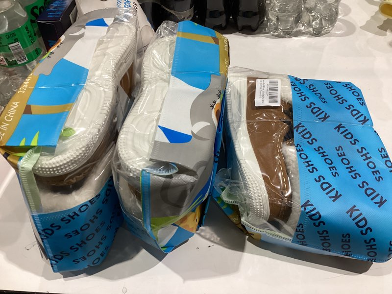 Condition photo showing New/Like New for Apakowa Toddler Boys Girls Winter Boots Shoes Lightweight Warm Winter Slip-On Moccasin Boots with Faux Fur (Toddler/Little Kid/Big Kid) 8 Toddler Camel