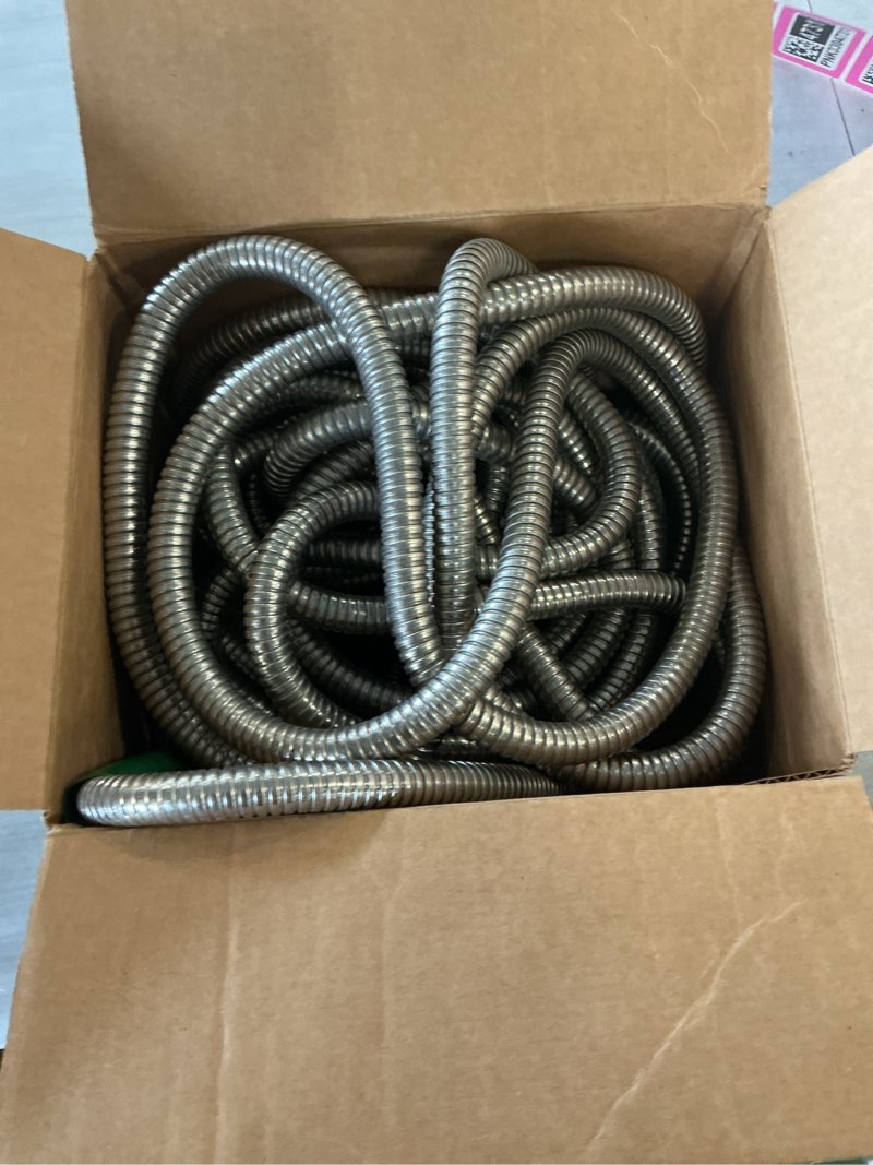 https://lotting-media.assets.bidfta.com/lotting_918a2ab6-8881-44ff-ba0b-fff265bbf732