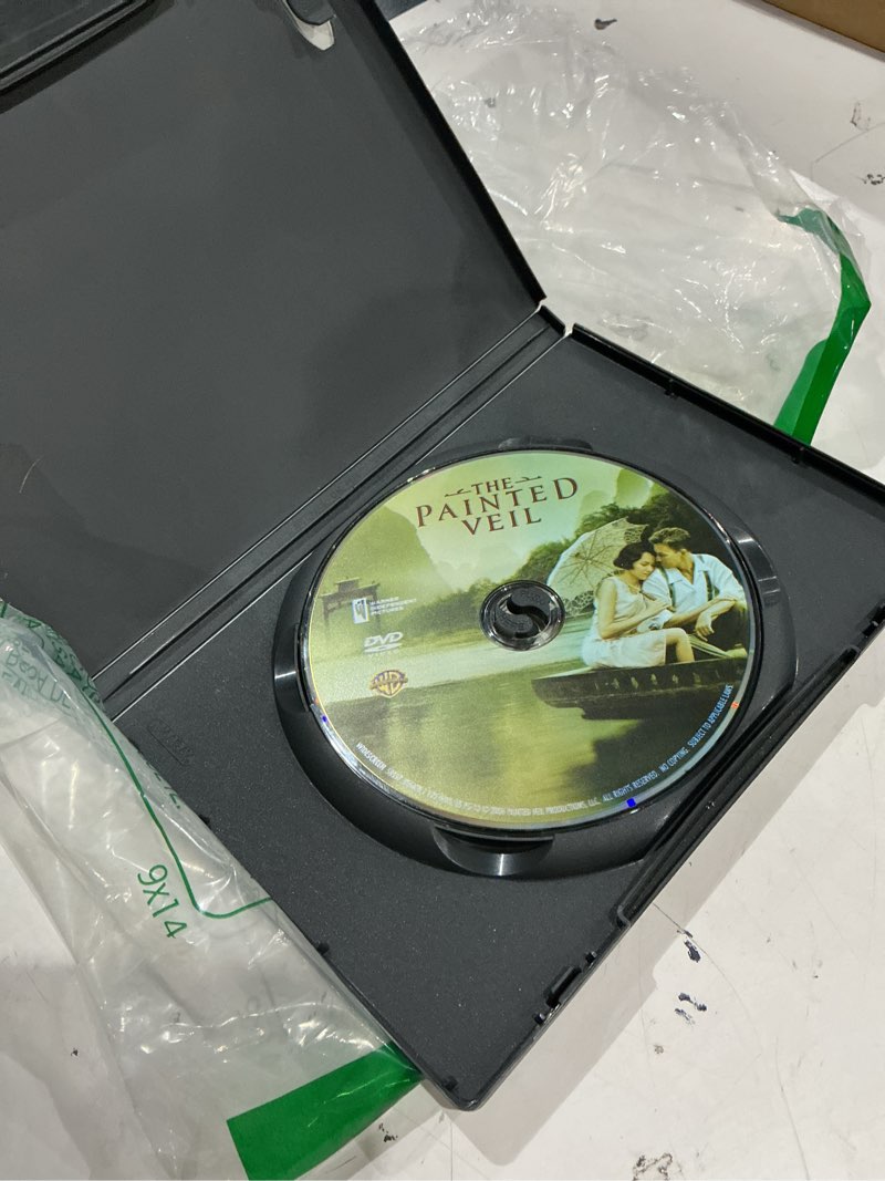 Condition photo showing Good Condition for painted veil, the (dvd) (2007)