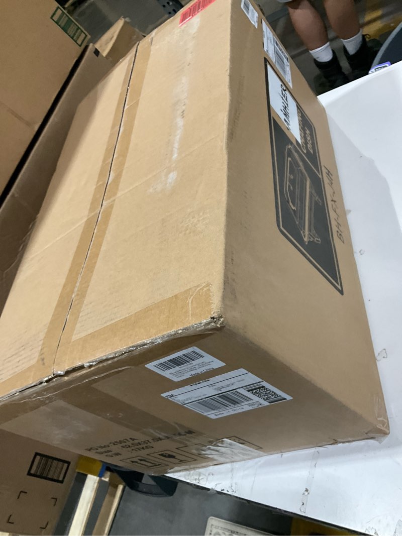 Condition photo showing Good Condition for chafing dishes for buffet 9qt 4 pack [multi-size food pans] stainless steel chafing dishes [sturdy and durable] chafing dish buffet set for weddings & parties & festival, black black 4