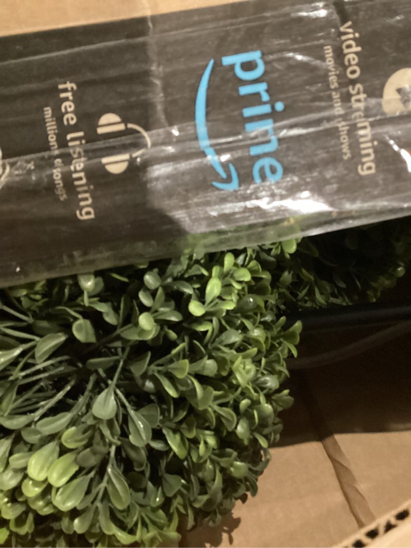 Condition photo showing New/Like New for fake round tree