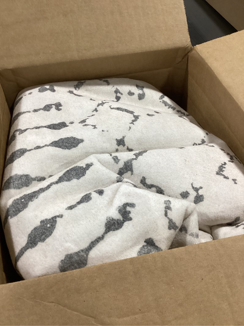 Condition photo showing As Is for Deerly 8x10 Area Rug Living Room, Boho Moroccan Farmhouse Machine Washable Rugs for Bedroom Home Office, Soft Non Slip Low Pile Indoor Floor Carpet Neutral Rug Large Off White/Grey 8'x10'