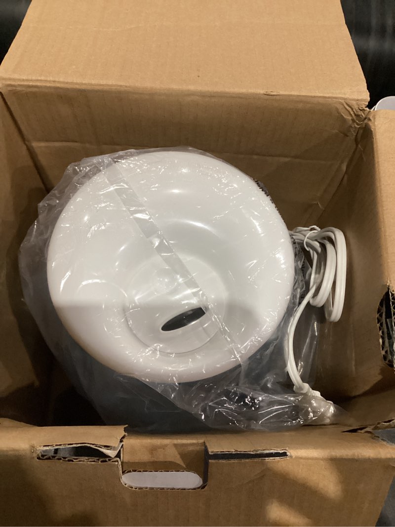 Condition photo showing item condition for VICKS HUMIDIIFER, ULTRASONIC, FILTER-FREE  V4600 