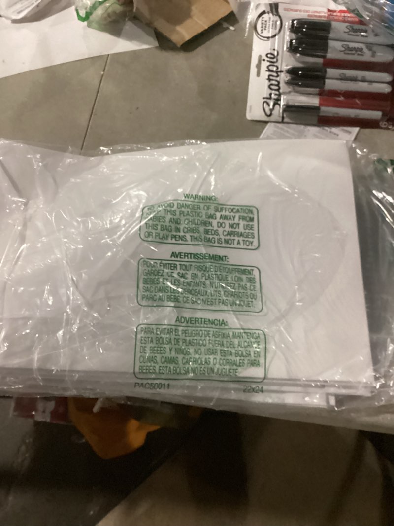 Condition photo showing Good Condition for american greetings white gift boxes with lids for presents, assorted sizes (3 medium shirt boxes, 2 large robe boxes) for christmas, birthdays, baby showers, weddings, graduation, or any occasion