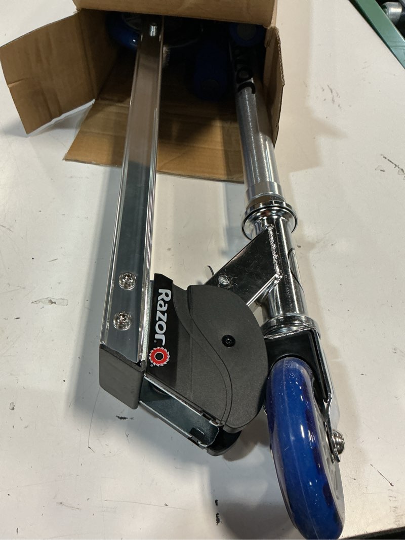 Condition photo showing Good Condition for razor a 2-wheel kick scooter - blue: adjustable handlebar, steel & aluminum frame