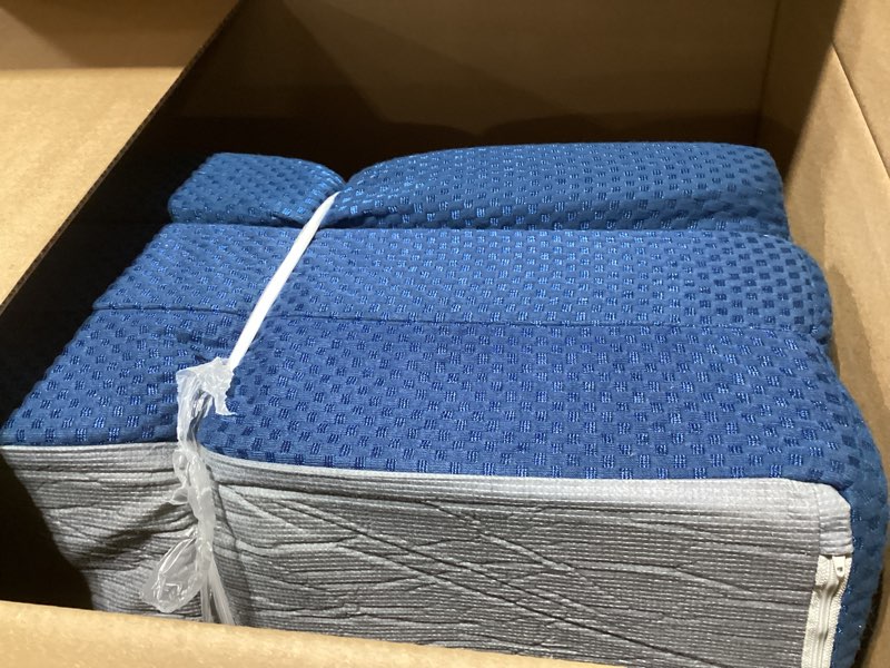 Condition photo showing Good Condition for Olee Sleep Tri-Folding Memory Foam Mattress Topper, 4 Inch Gel Folding Mattress for Camping, Foldable Guest Bed, Washable Cover, CertiPUR-US Certified, Soft, Blue, Single Size Classic Single Blue