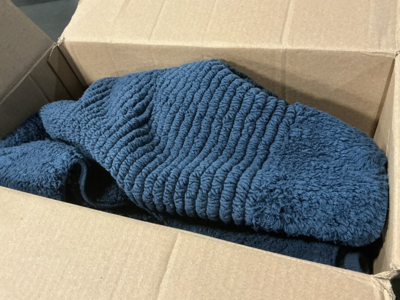 Condition photo showing Good Condition for Madison Park Splendor Reversible 100% Cotton Tufted Bathroom Rug-3000 GSM Hotel Quality Luxurious Plush Medium Pile Bath Mat Absorbent, Quick Dry, Shower Room Décor, 24x72 Navy Navy 2' x 6' (Rectangular)