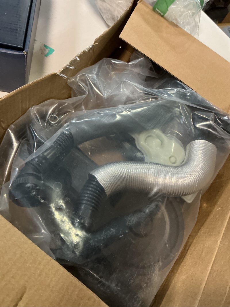 Condition photo showing Good Condition for PCV Valve Engine Crankcase Vent Valve Oil Separator with Valve Breather Hose Kit for 2012-2018 Audi A4 A5 A6 Q5 Quattro Allroad 2.0T Only 06H103495AE 06H103495J 06H103495AK